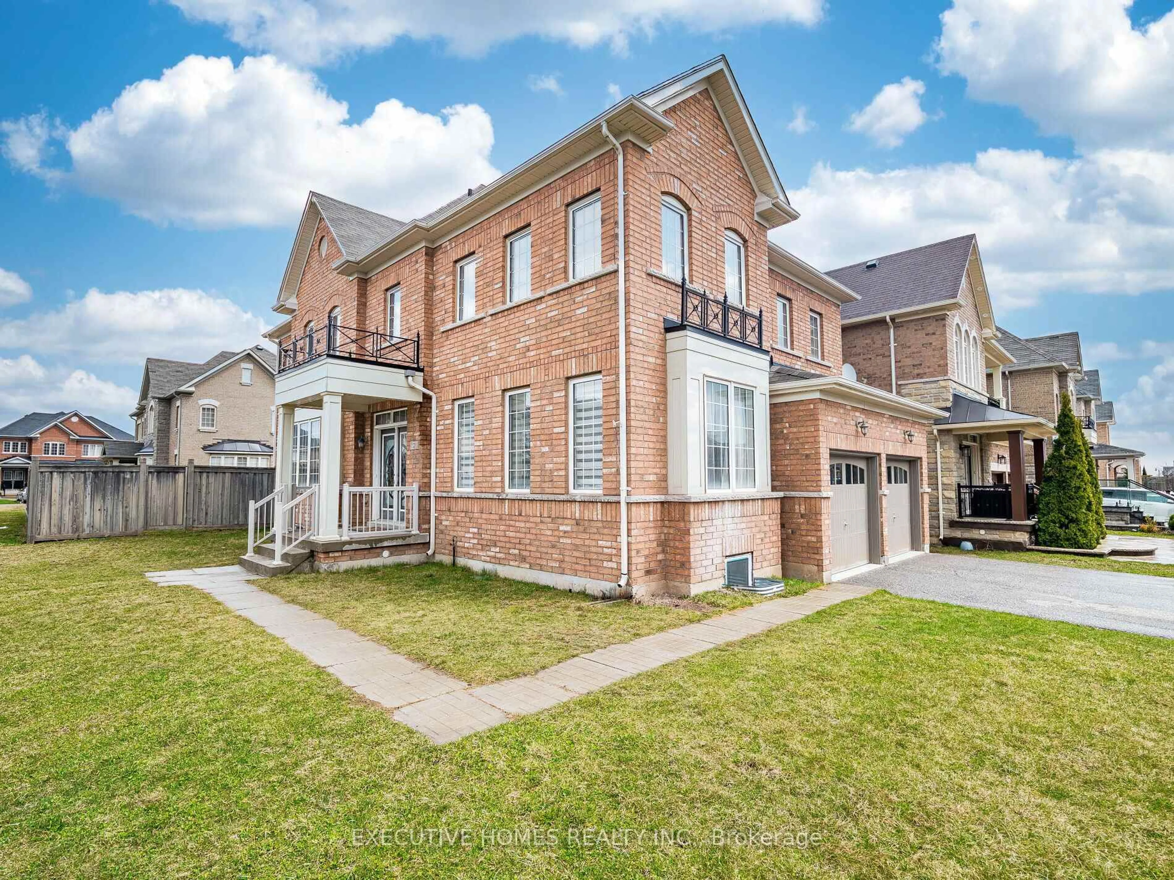 Home with brick exterior material, street for 1 Orangeblossom Tr, Brampton Ontario L6X 3B4