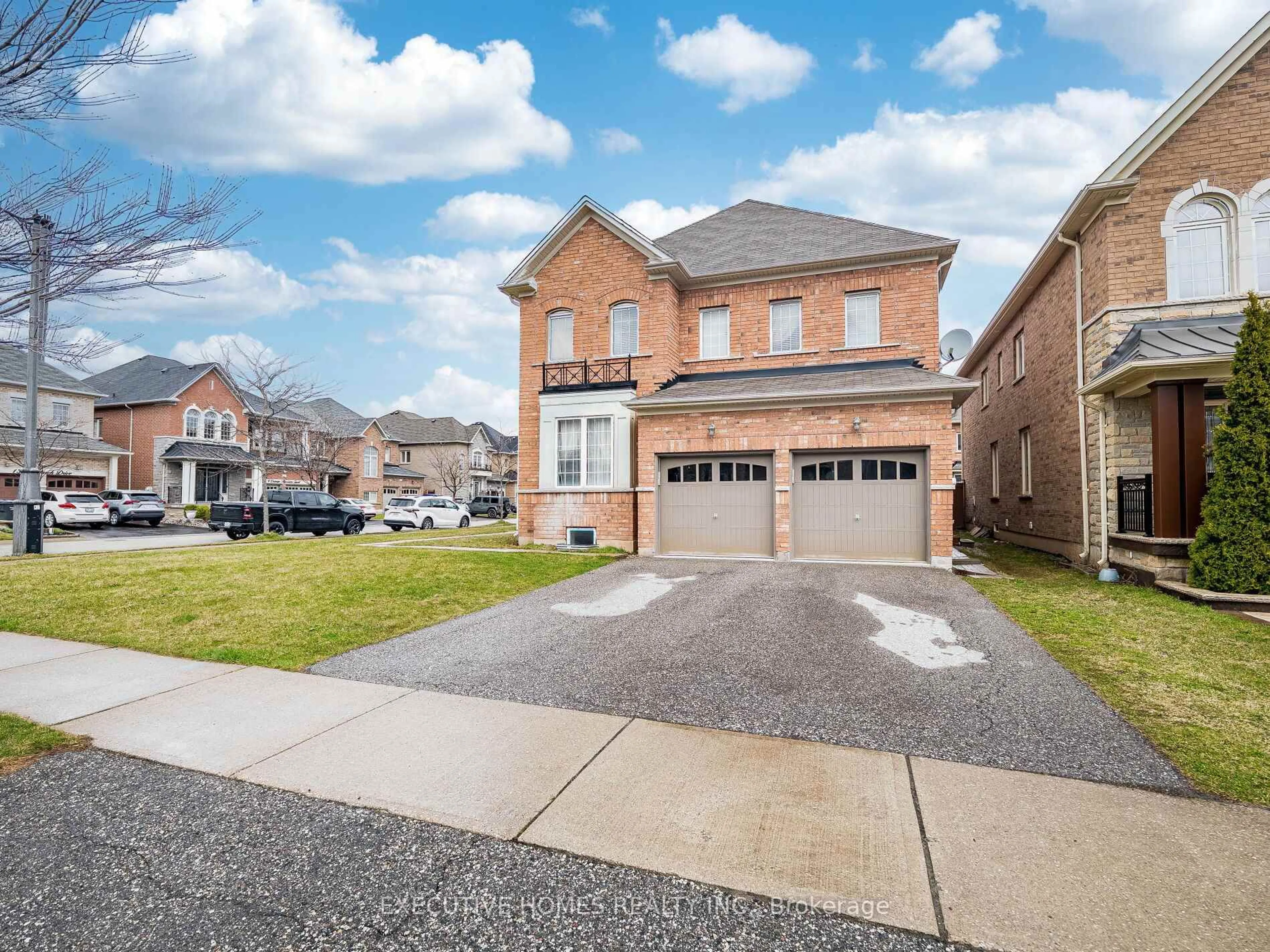 Home with brick exterior material, street for 1 Orangeblossom Tr, Brampton Ontario L6X 3B4