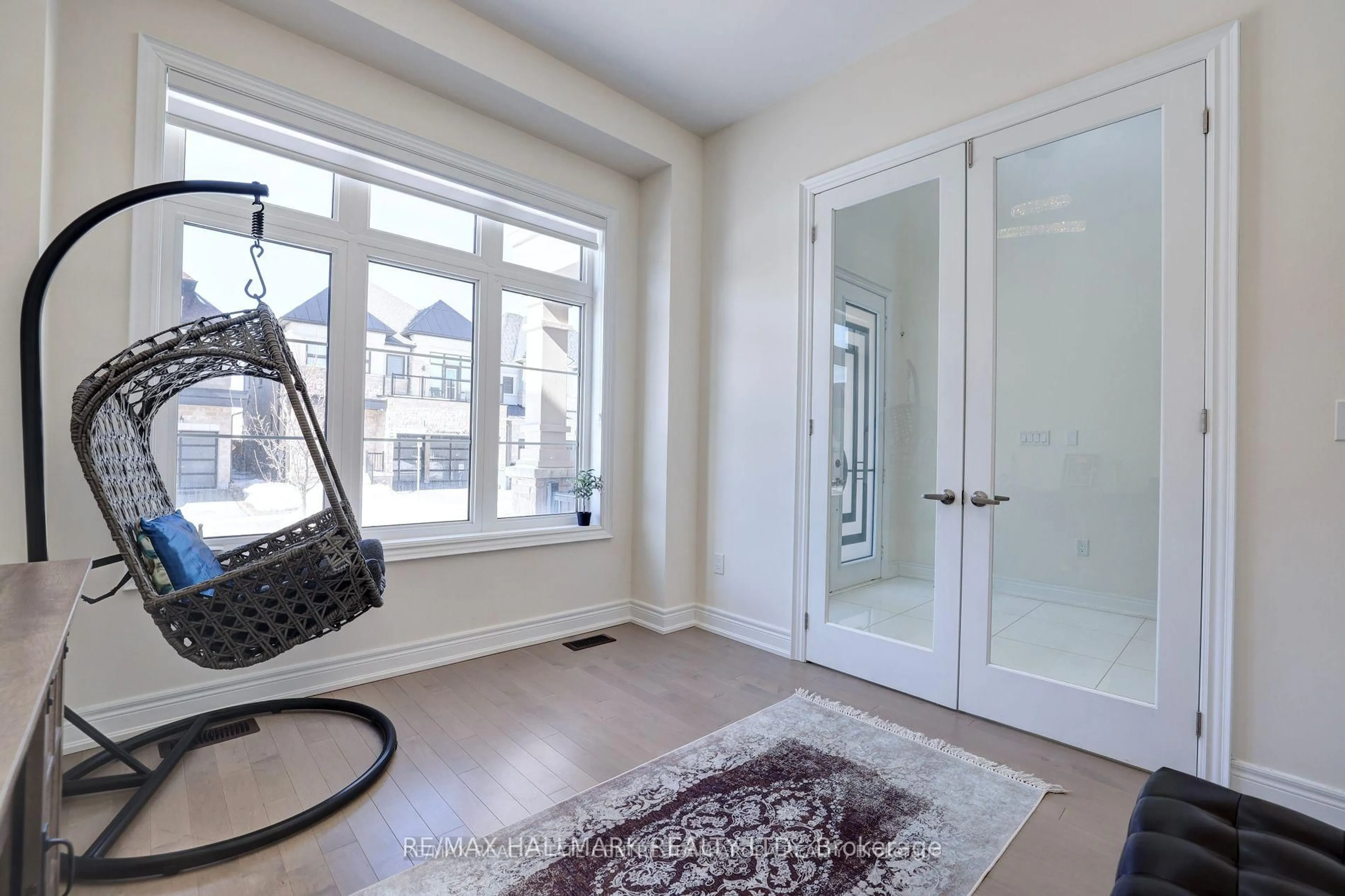 Indoor entryway for 29 Midmorning Rd, Brampton Ontario L6X 5R5