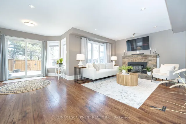 Additional property image - 2485 Newport St