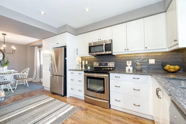 Additional property image - 2485 Newport St