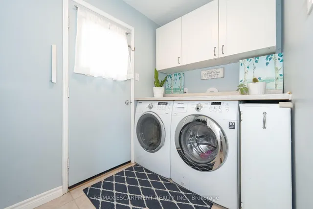 Additional property image - 2485 Newport St