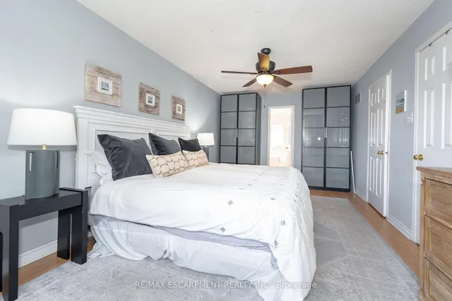 Additional property image - 2485 Newport St