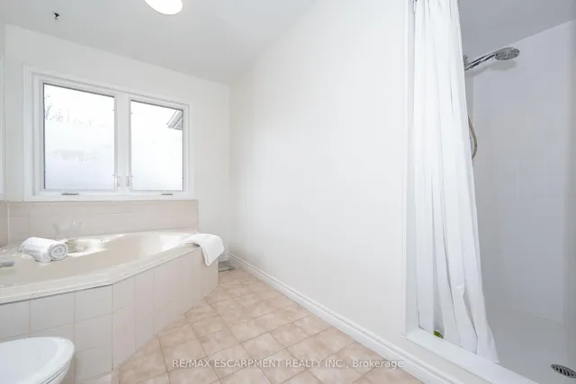 Additional property image - 2485 Newport St