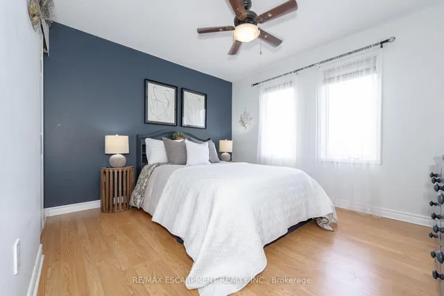 Additional property image - 2485 Newport St