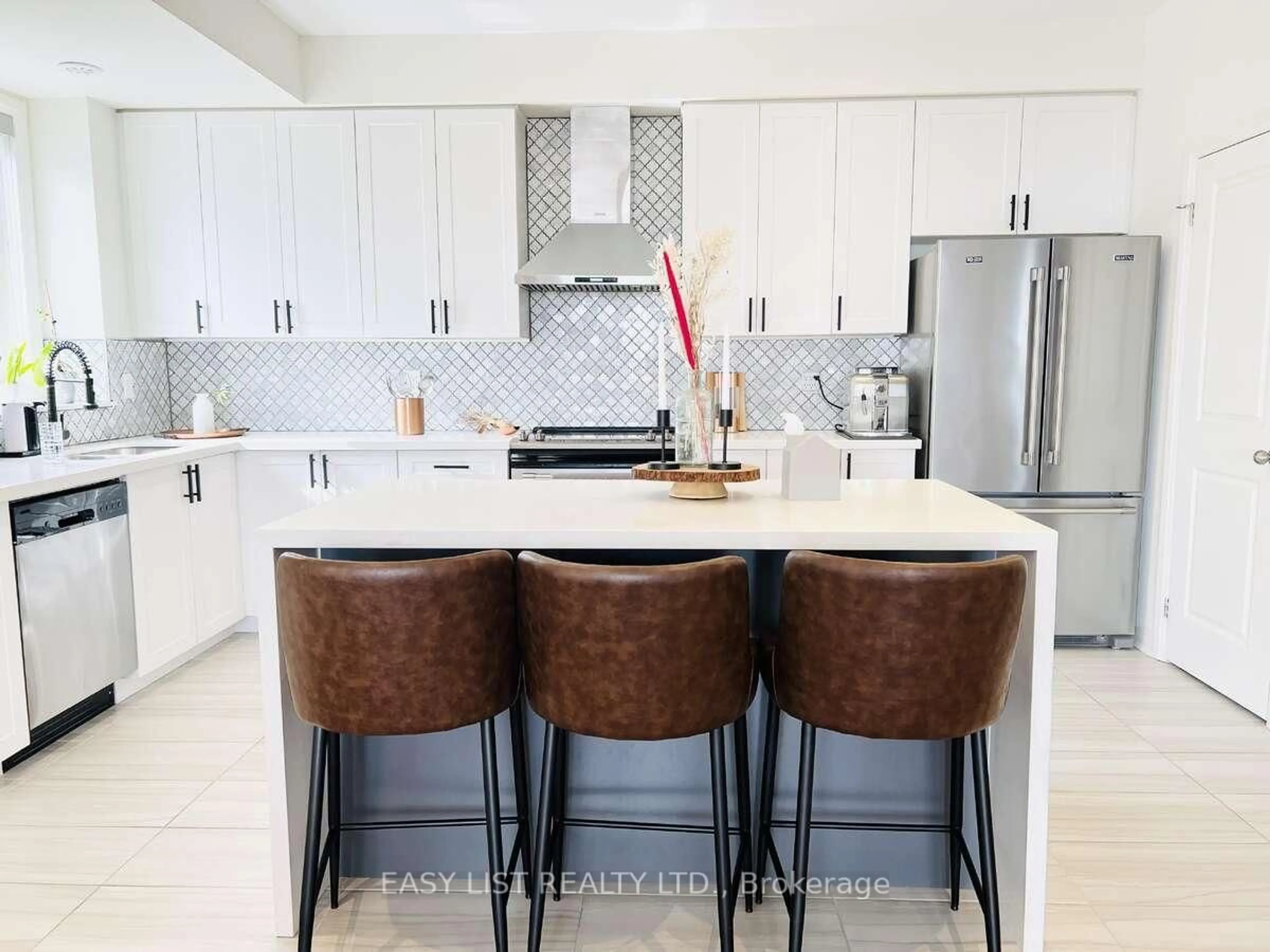 Contemporary kitchen, ceramic/tile floor for 2255 Mcnab Lane #9, Mississauga Ontario L5J 0B3