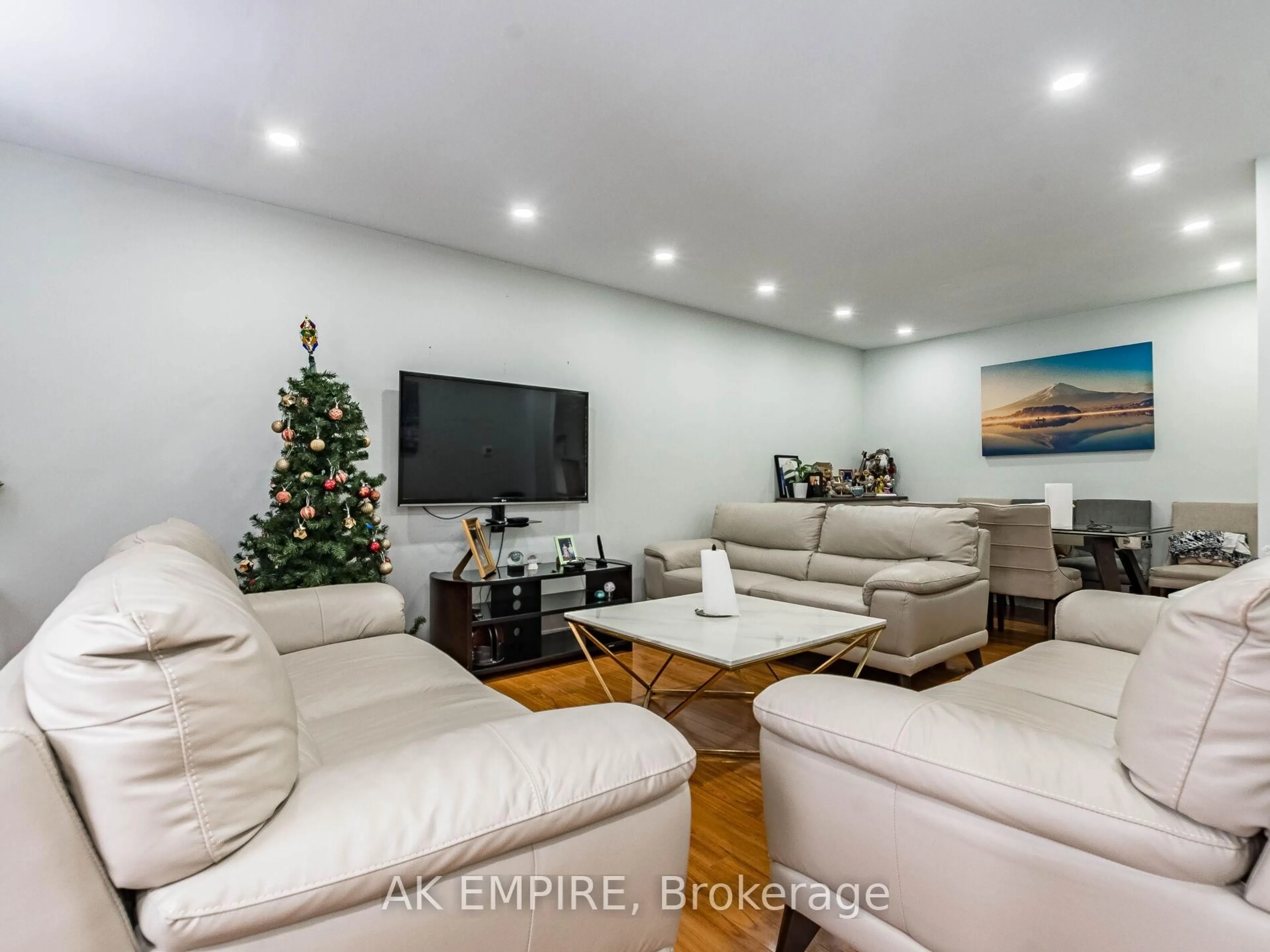 Living room with furniture, unknown for 13 Foxacre Row, Brampton Ontario L6V 3V7