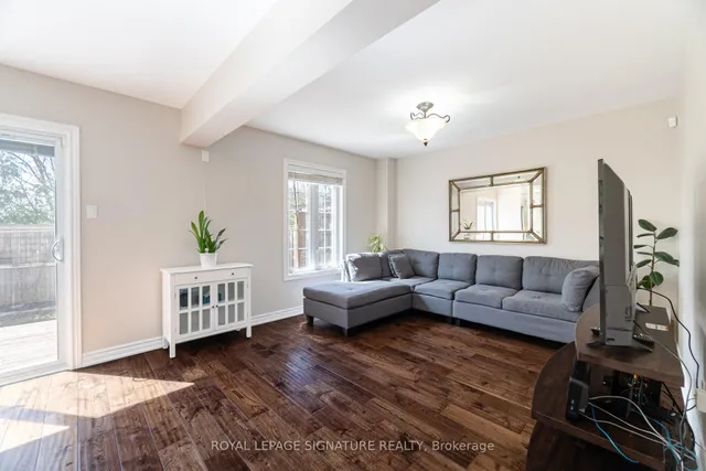 Additional property image - 81 Farthingale Cres