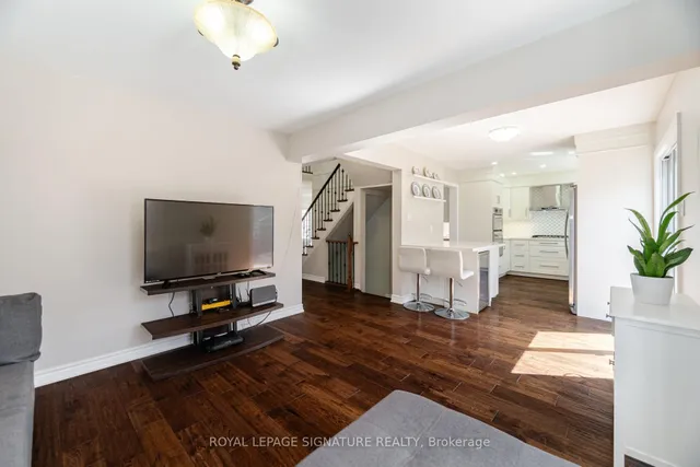 Additional property image - 81 Farthingale Cres