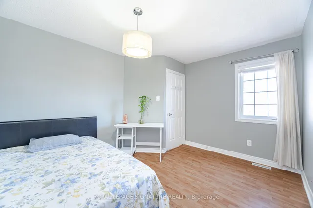 Additional property image - 81 Farthingale Cres
