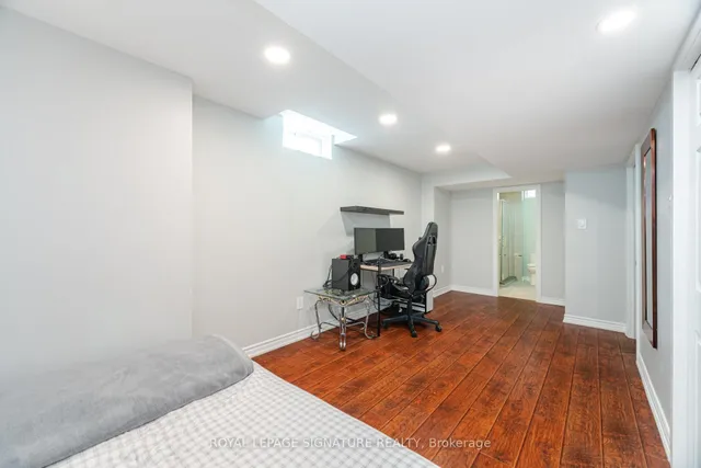 Additional property image - 81 Farthingale Cres