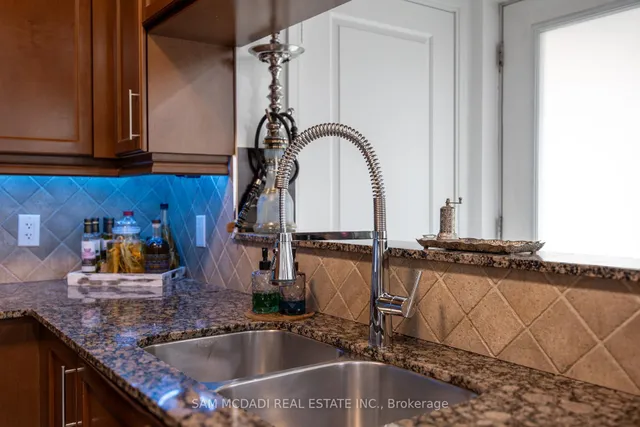 Additional property image - 90 Absolute Ave Unit Th119