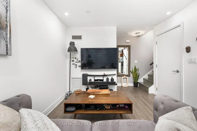 Additional property image - 90 Absolute Ave Unit Th119