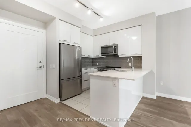 Additional property image - 35 Watergarden Dr Unit 717
