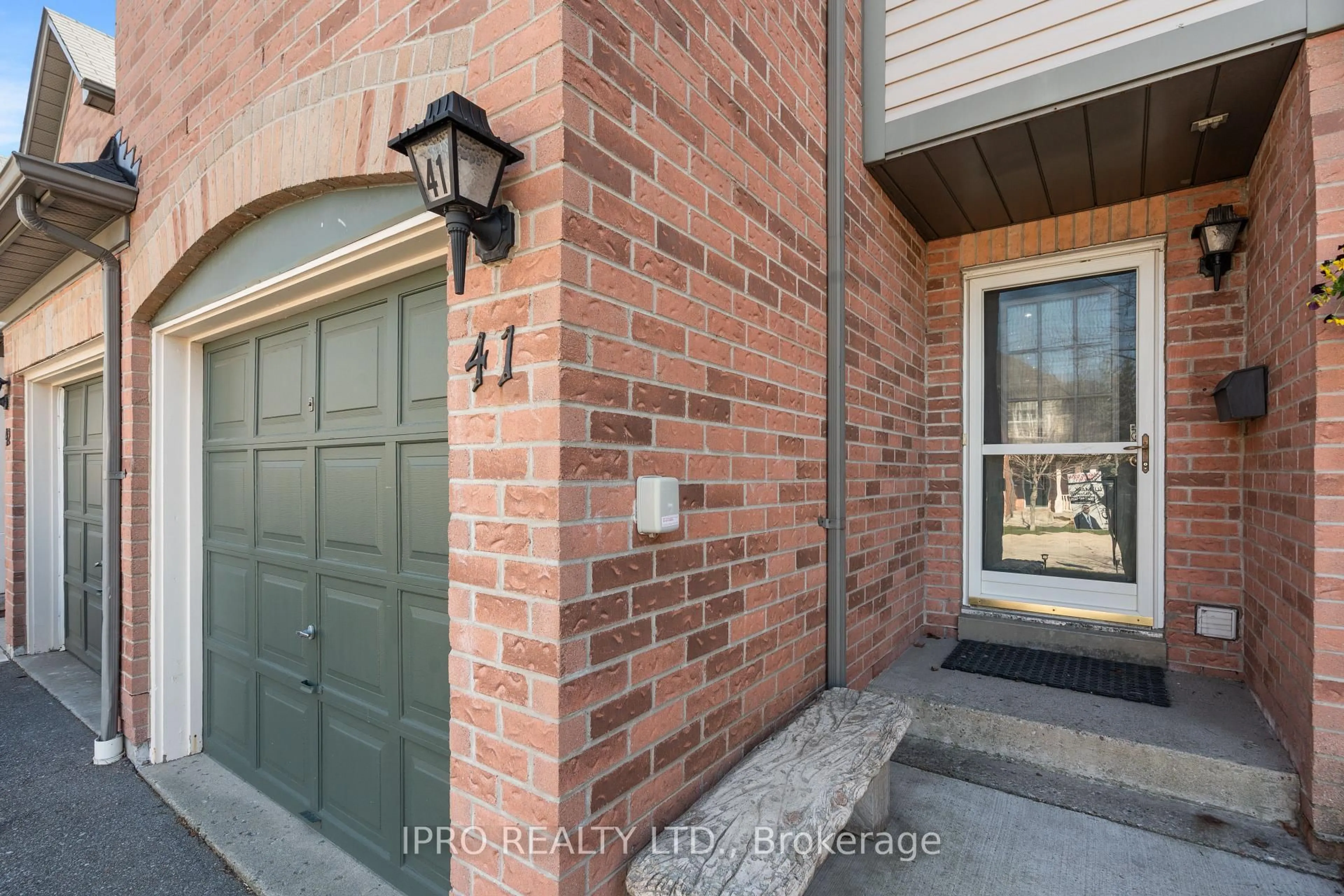 Unknown for 2088 leanne Blvd #41, Mississauga Ontario L5K 2S7