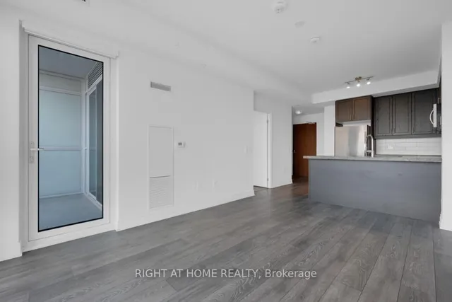 Additional property image - 1050 Main St Unit 312