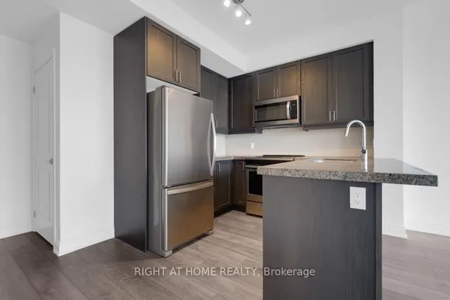 Additional property image - 1050 Main St Unit 312