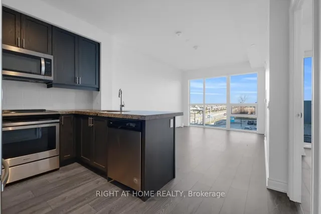 Additional property image - 1050 Main St Unit 312