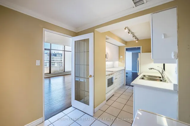 Additional property image - 1333 Bloor St Unit PH11
