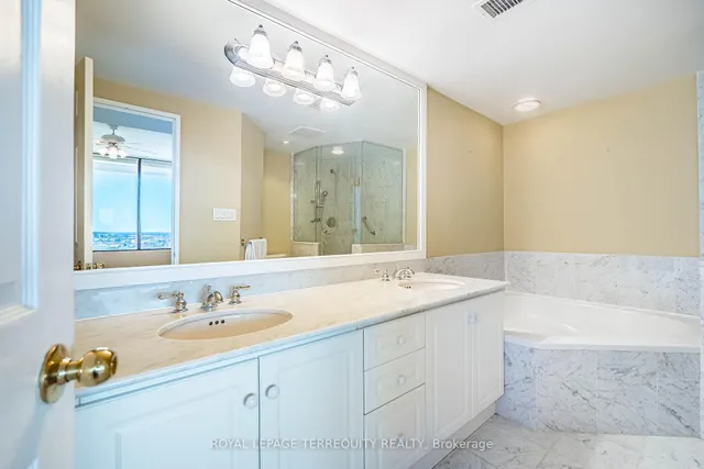 Additional property image - 1333 Bloor St Unit PH11