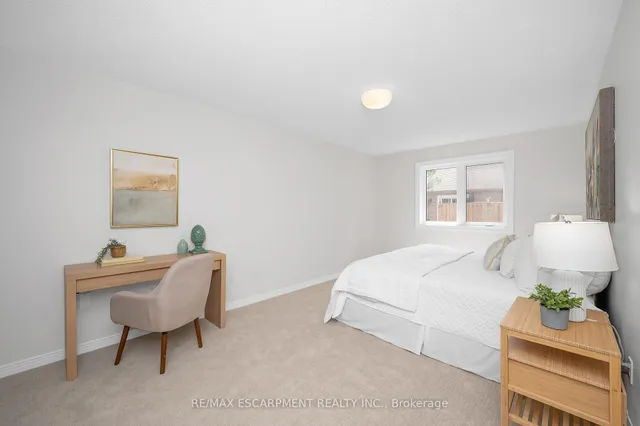 Additional property image - 4275 Millcroft Park Dr Unit 10