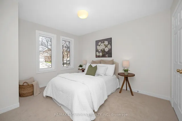 Additional property image - 4275 Millcroft Park Dr Unit 10