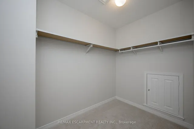 Additional property image - 4275 Millcroft Park Dr Unit 10