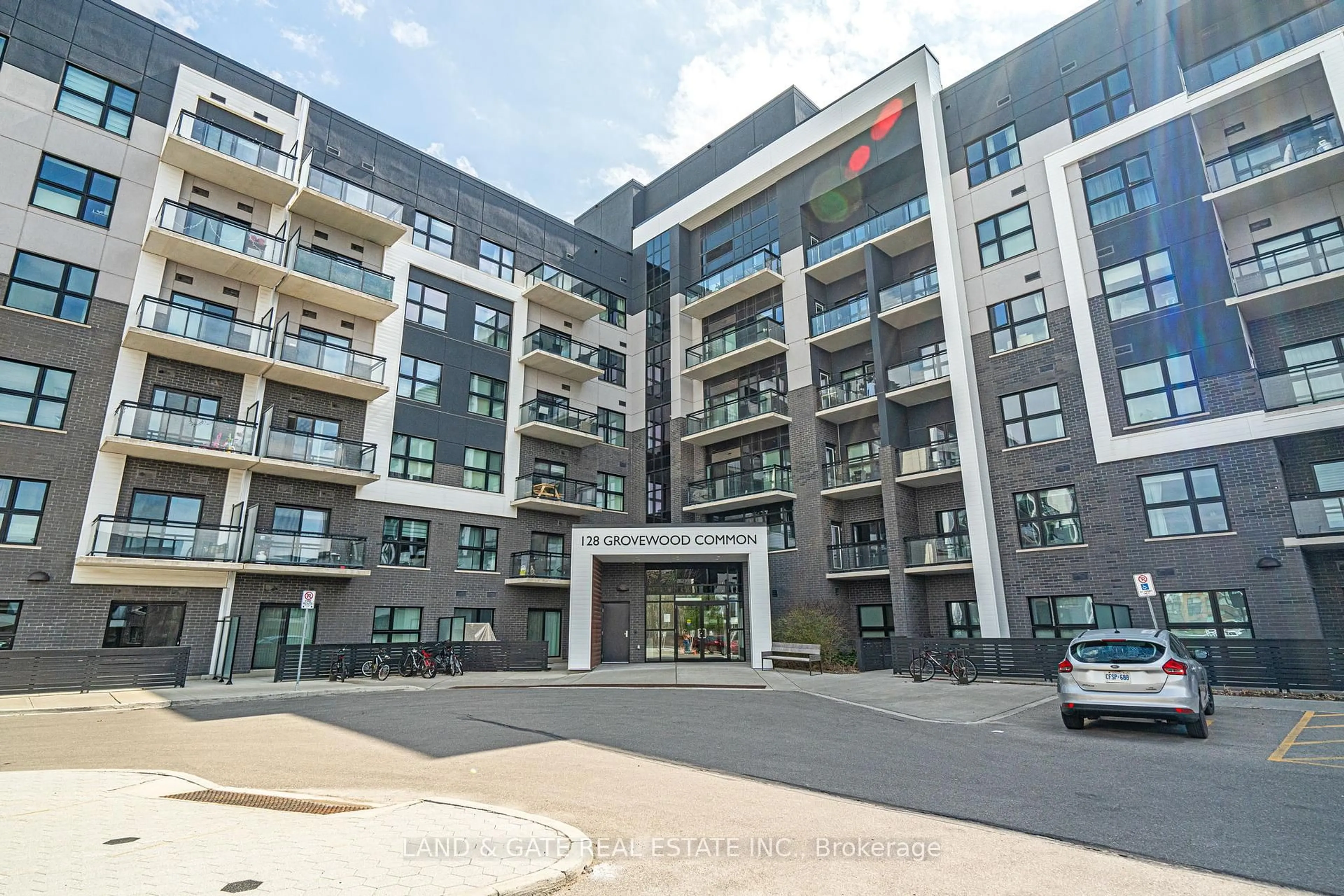 Unknown for 128 Grovewood Common #319, Oakville Ontario L6H 0X3