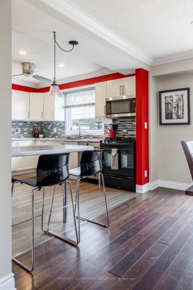 Additional property image - 2202 PEMBROKE Crt