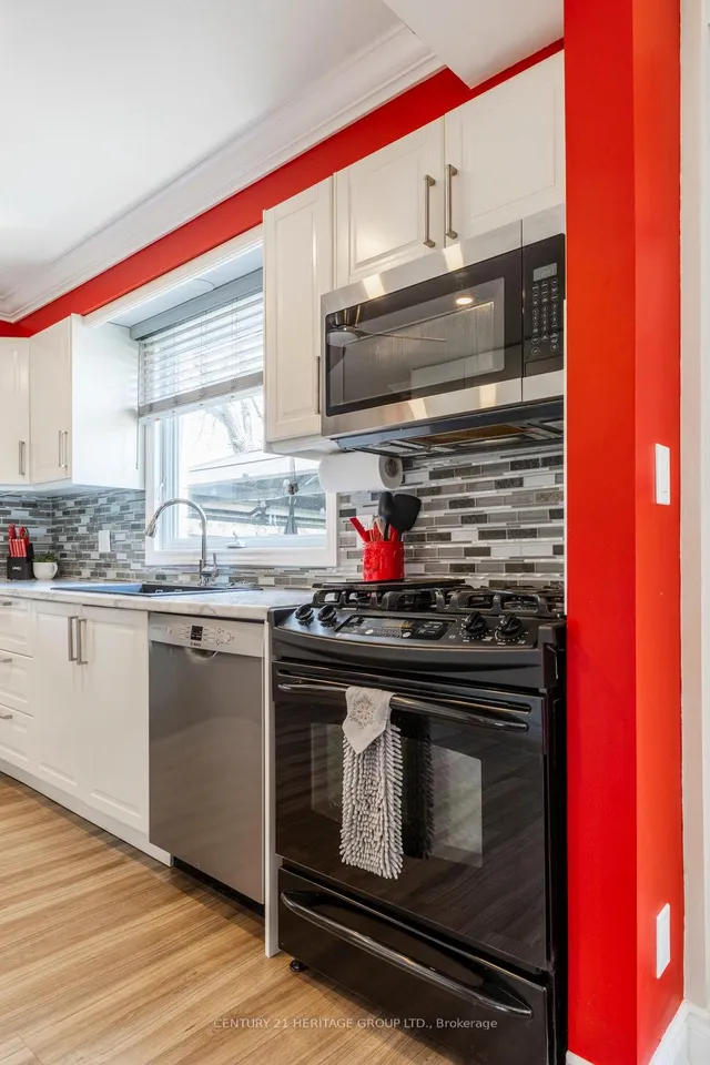 Additional property image - 2202 PEMBROKE Crt