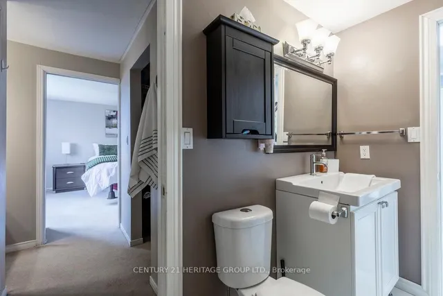 Additional property image - 2202 PEMBROKE Crt