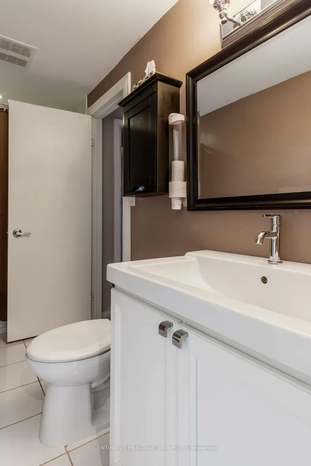 Additional property image - 2202 PEMBROKE Crt
