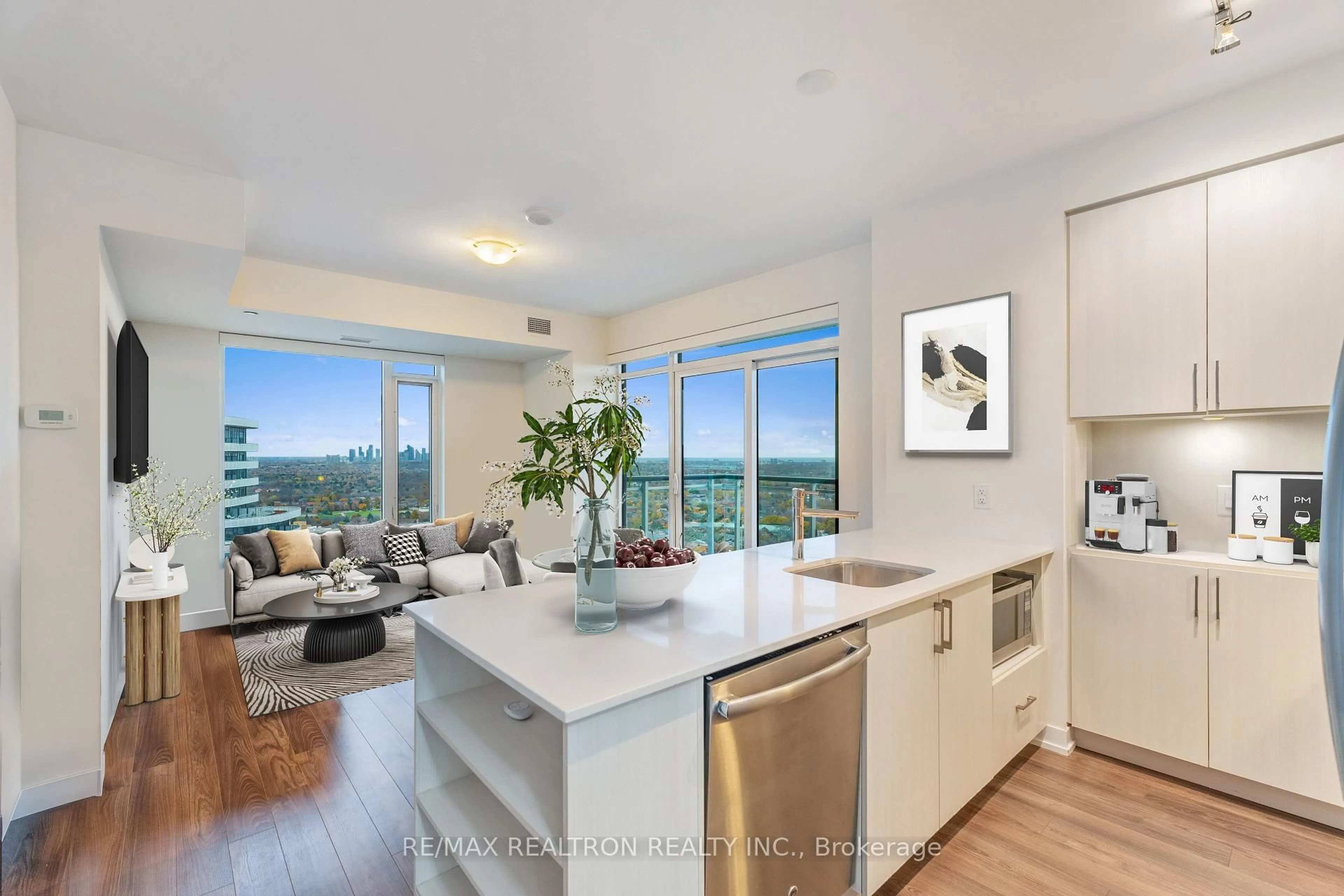 Open concept kitchen, unknown for 2560 Eglinton Ave #2004, Mississauga Ontario L5M 0Y3