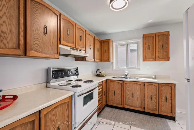 Additional image 25 of 53 Martindale Cres