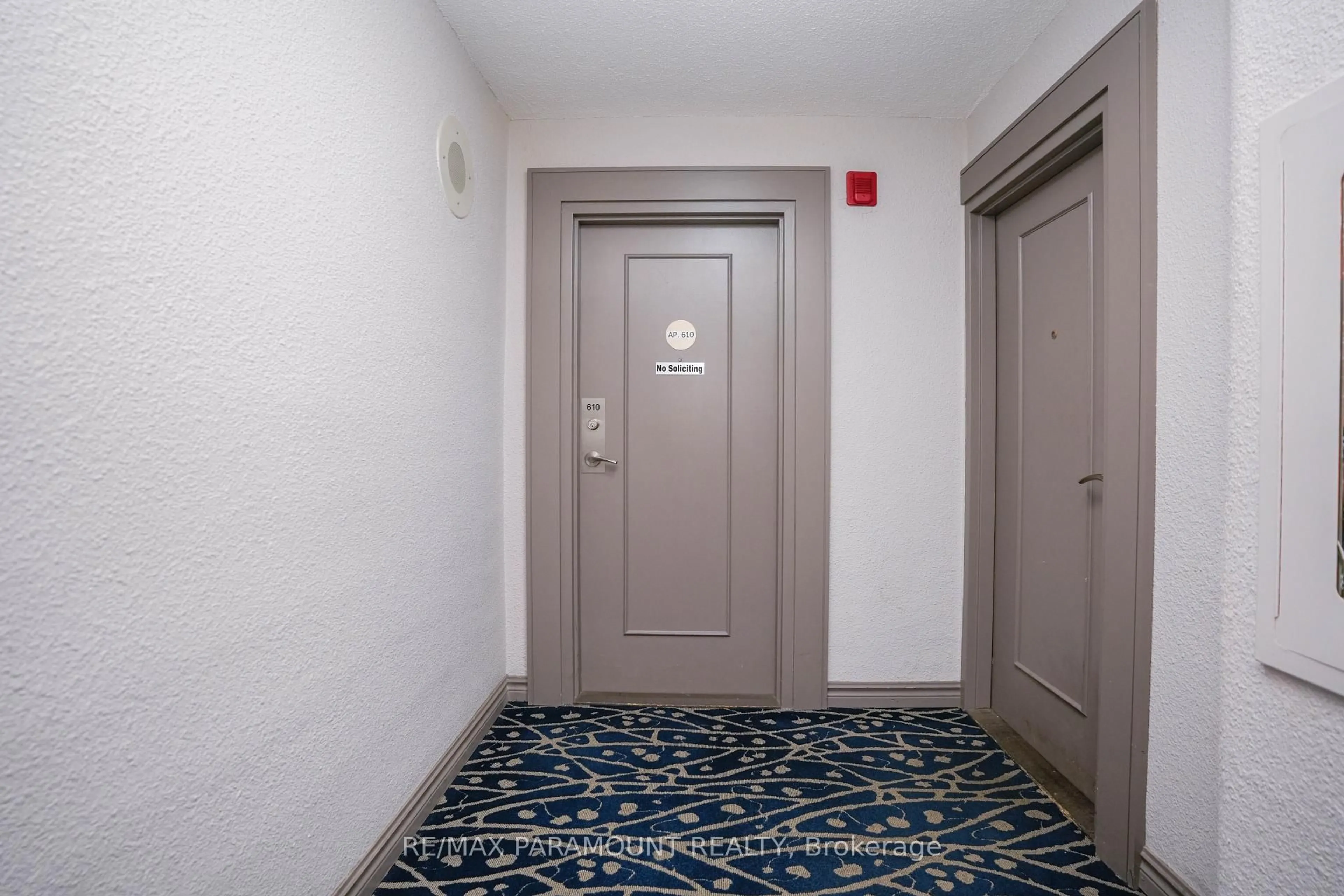 Indoor foyer for 234 Albion Rd #610, Toronto Ontario M9W 6A5