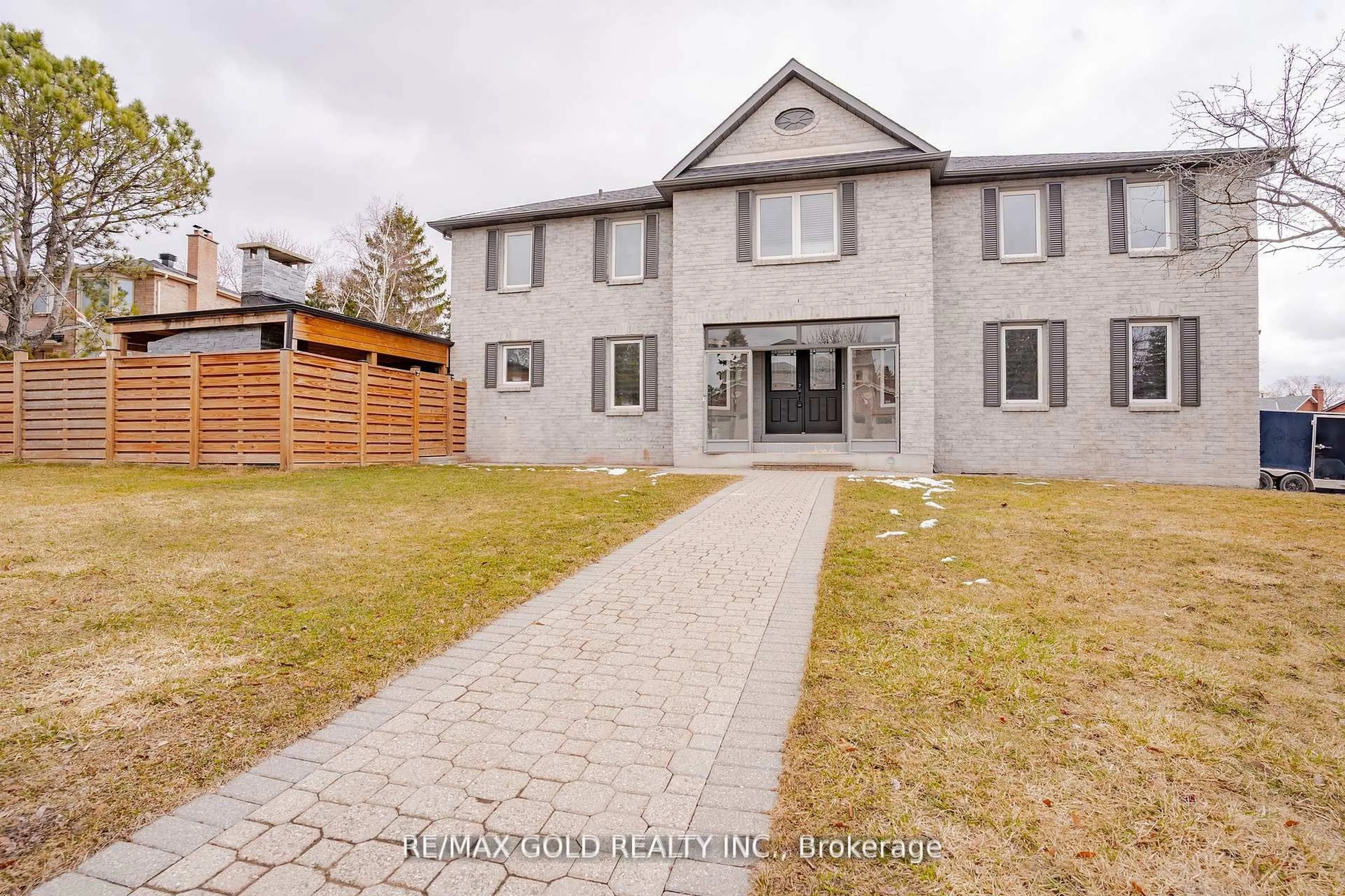 Home with brick exterior material, street for 36 St Michaels Cres, Caledon Ontario L7E 5Y8
