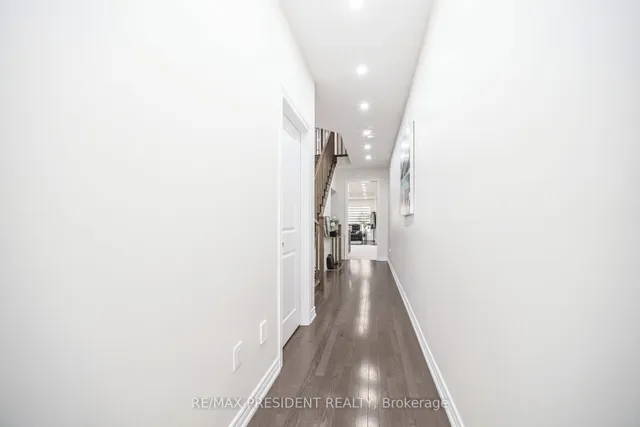 Additional image 31 of 25 Adventura Rd