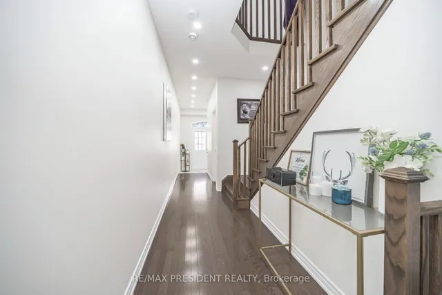 Additional image 19 of 25 Adventura Rd