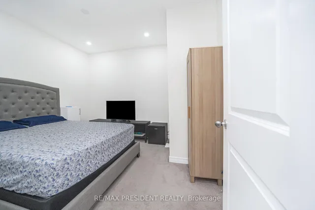 Additional image 2 of 25 Adventura Rd