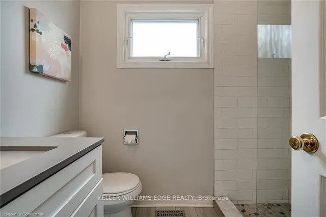 Additional property image - 2233 Towne Blvd