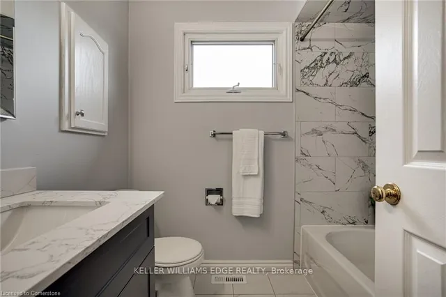 Additional property image - 2233 Towne Blvd