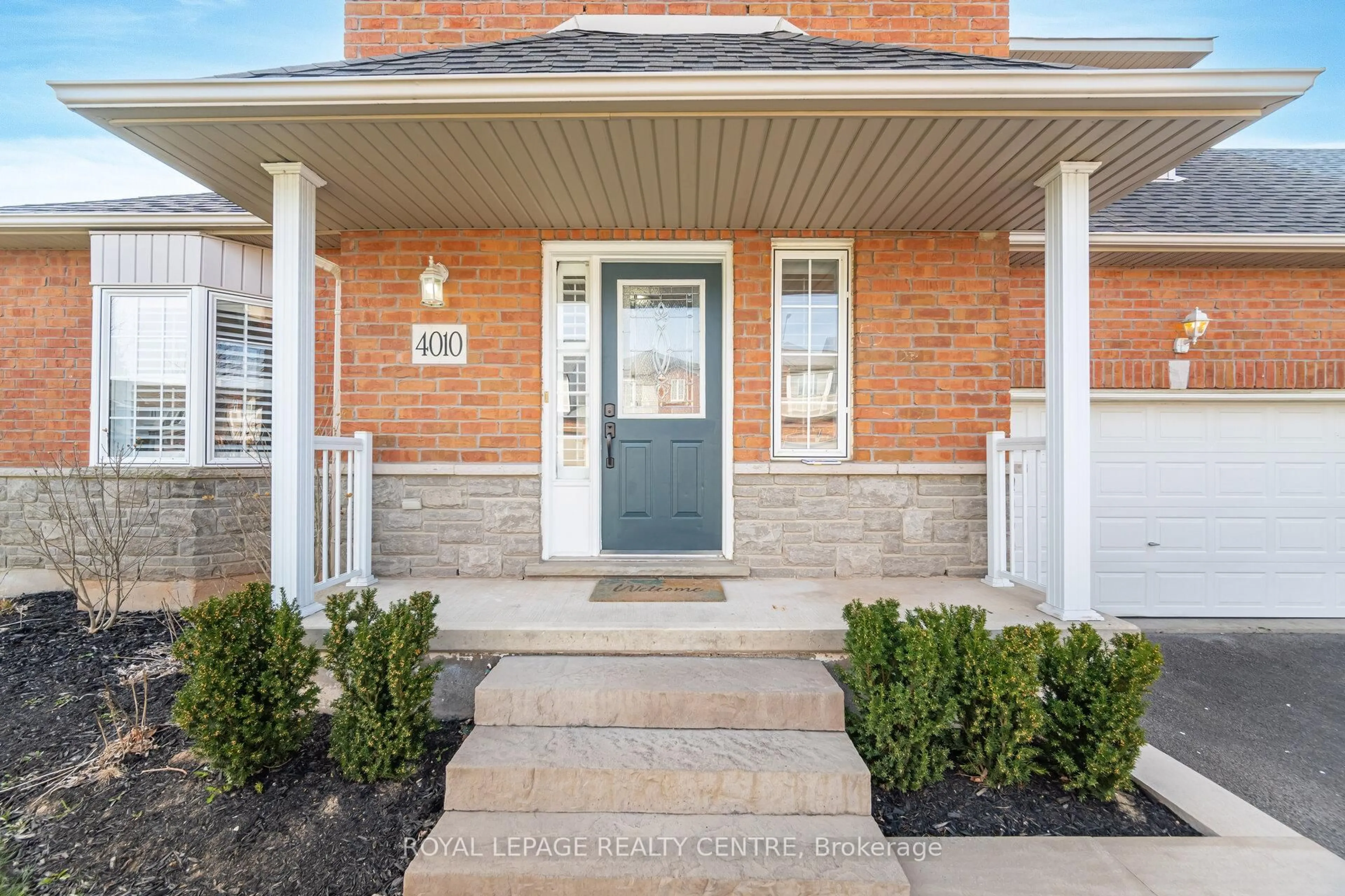 Home with brick exterior material, street for 4010 Medland Dr, Burlington Ontario L7M 4W7