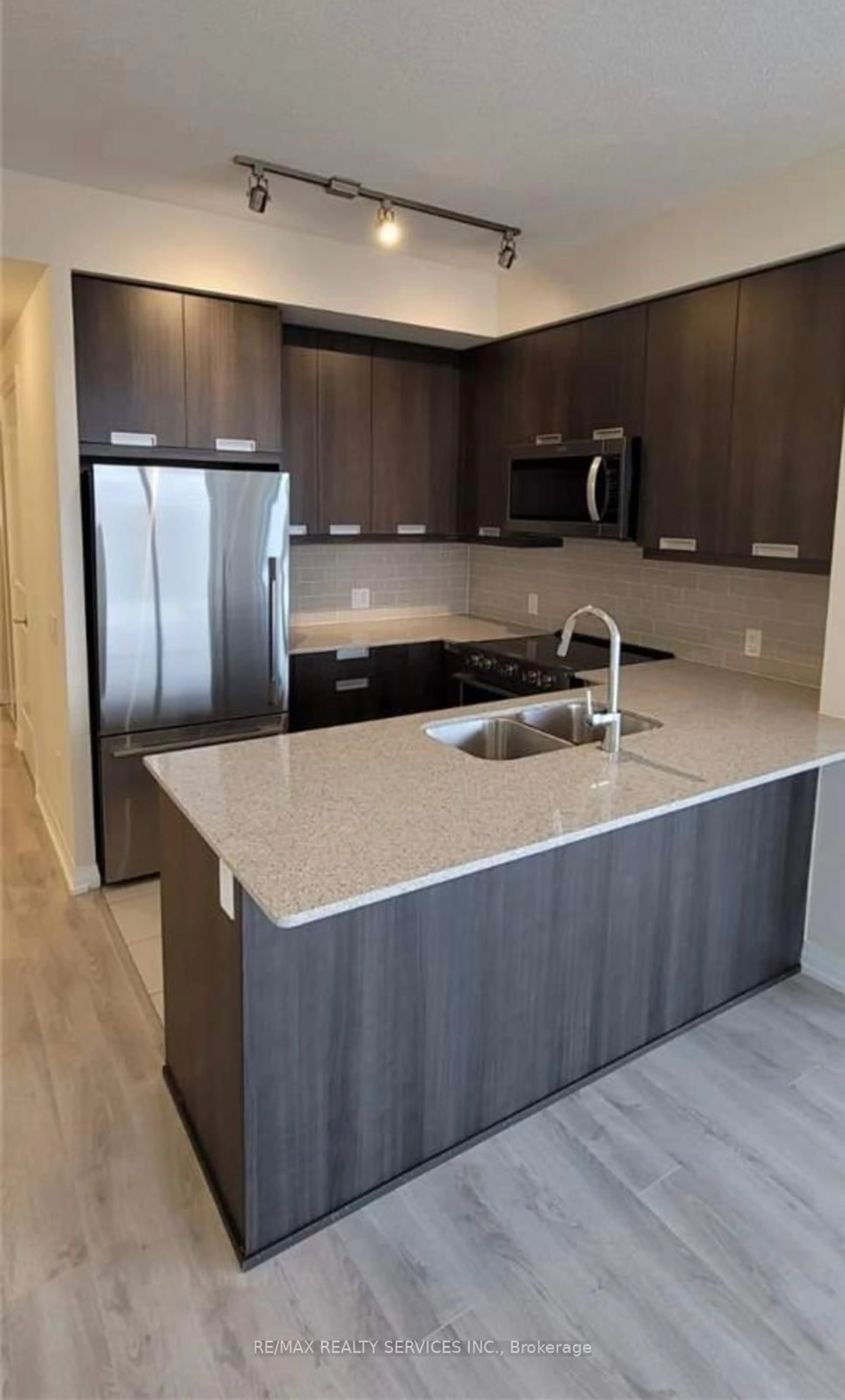 Open concept kitchen, unknown for 35 Watergarden Dr #2217, Mississauga Ontario L5R 0G8
