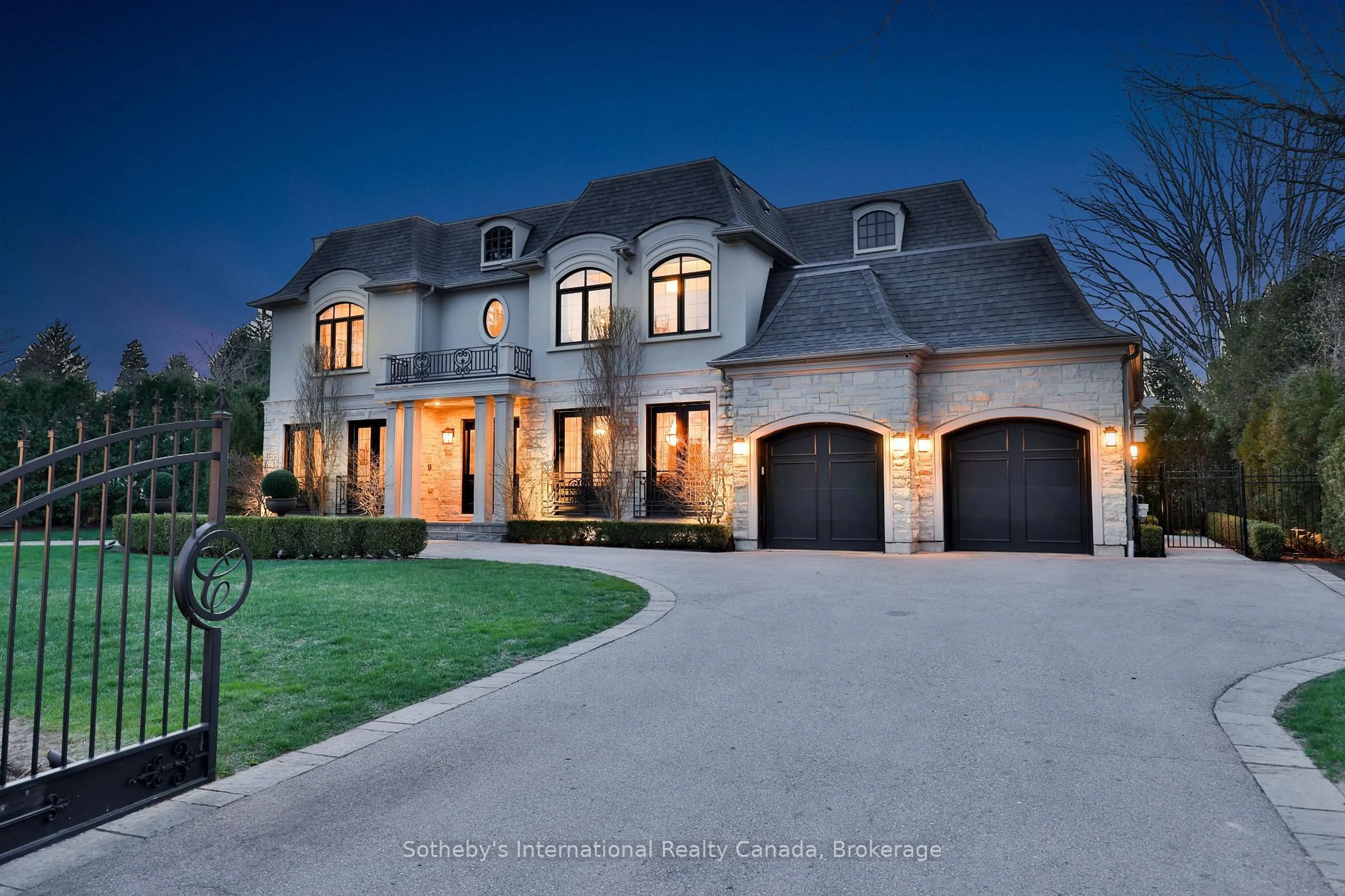 Home with brick exterior material, street for 1497 Lakeshore Rd, Oakville Ontario L6L 1G5