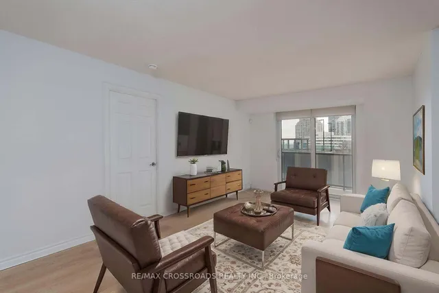 Additional property image - 5233 Dundas St Unit 528