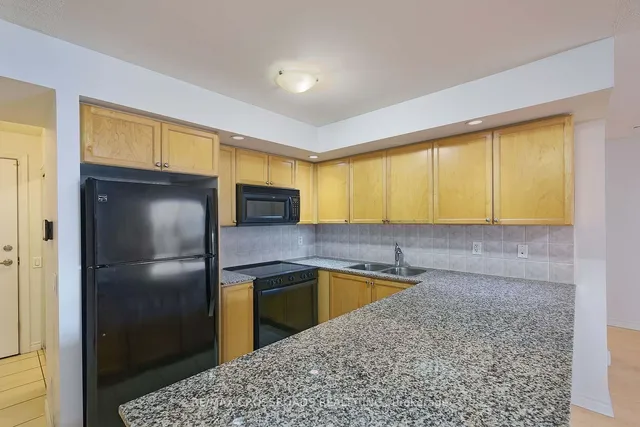 Additional property image - 5233 Dundas St Unit 528