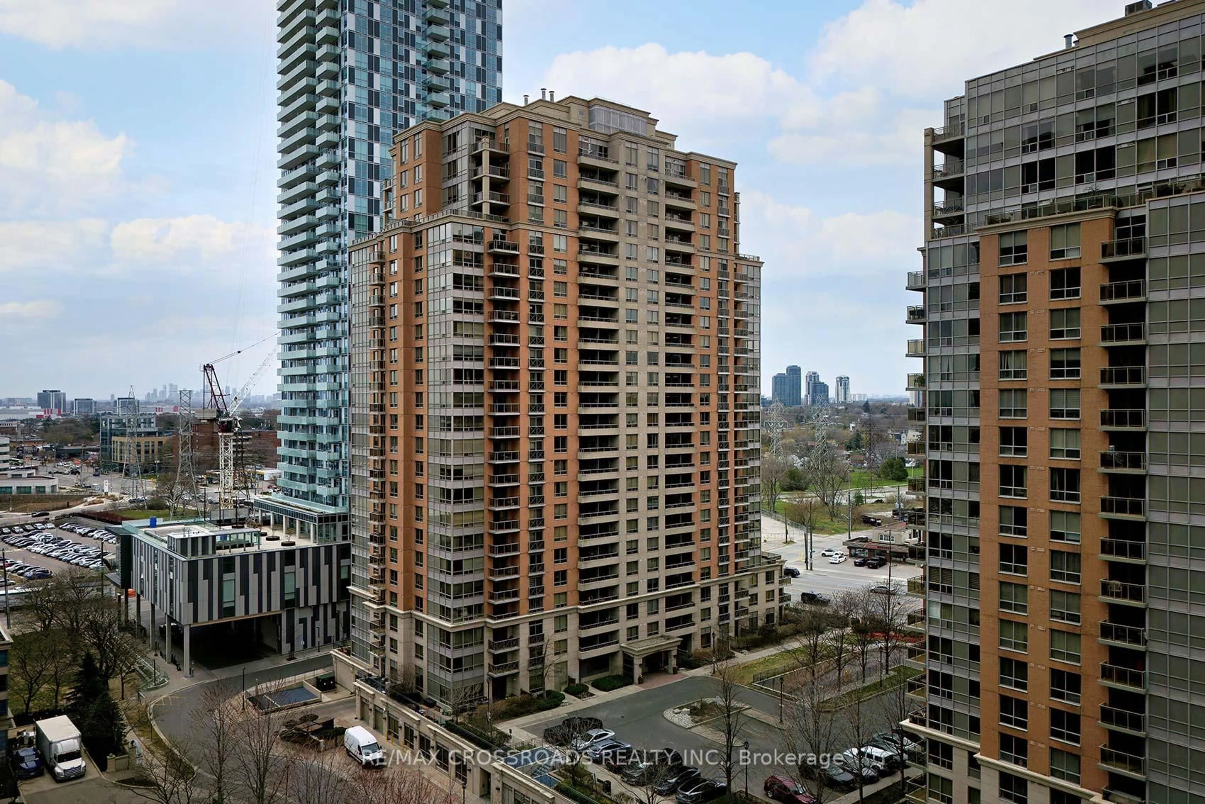 Unknown for 5233 Dundas St #528, Toronto Ontario M9B 6M1