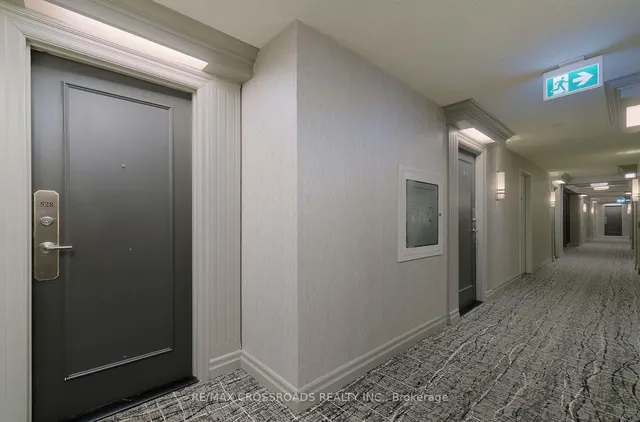 Additional property image - 5233 Dundas St Unit 528