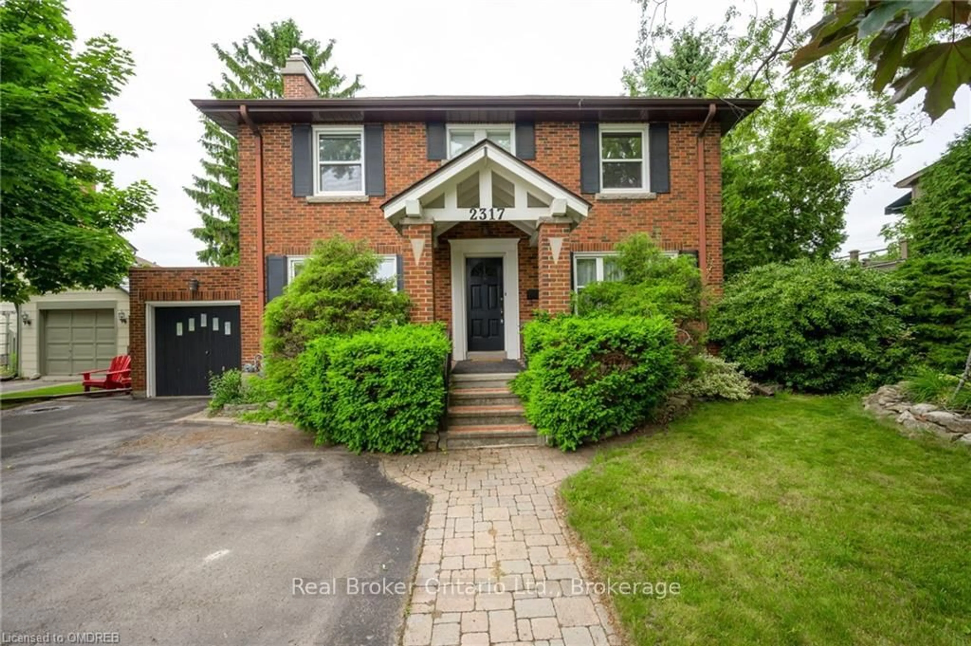 Home with brick exterior material, street for 2317 Lakeshore Rd, Burlington Ontario L7R 1B3