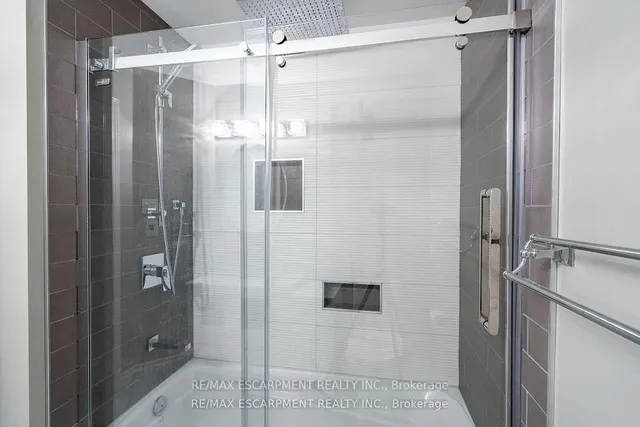 Additional property image - 2075 WALKERS Line Unit 246